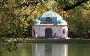 Hubertus Brunnen München (c) Rufus46