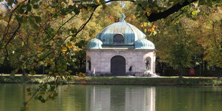 Hubertus Brunnen München (c) Rufus46