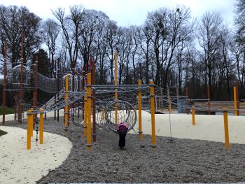 Seidenspinner-Spielplatz