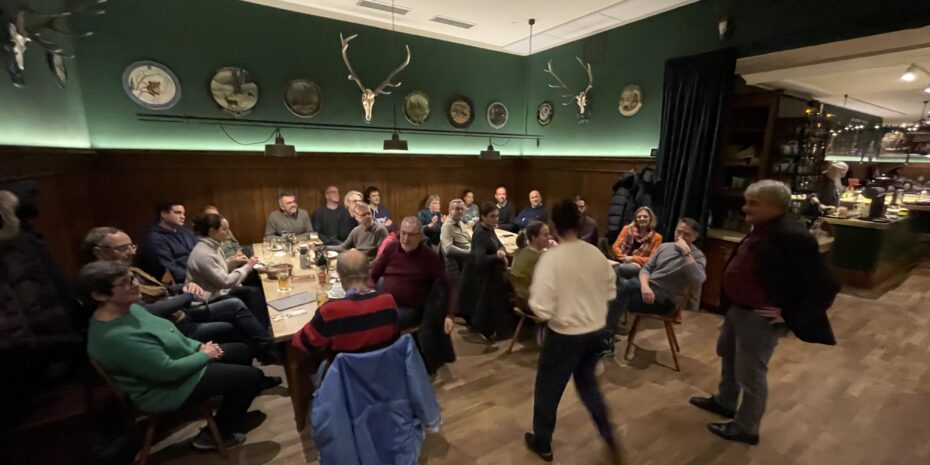 OV-Sendling Stammtisch am 11. Dezember 2024 zur StVO mit Grünen-Stadtrat Paul Bickelbacher.